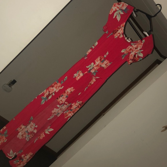 Mimi Chica Dresses & Skirts - Floral onesie with shorts under the dress
